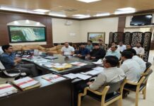 ਜ਼ਿਲ੍ਹਾ ਕੁਲੈਕਟਰ ਅਕਸ਼ੈ ਗੋਦਾਰਾ ਨੇ ਹਾੜੀ ਦੀਆਂ ਫਸਲਾਂ ਦੀ ਖਰੀਦ ਪ੍ਰਬੰਧਾਂ ਸਬੰਧੀ ਸਬੰਧਤ ਵਿਭਾਗੀ ਅਧਿਕਾਰੀਆਂ ਨਾਲ ਕੀਤੀ ਮੀਟਿੰਗ