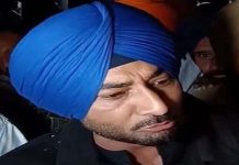 ਪਰਵਿੰਦਰ ਸਿੰਘ ‘ਝੋਟਾ’ ਦੇ ਪਰਿਵਾਰ ਨੂੰ ਮਾਨਸਾ ਵਿਖੇ ਮਿਲਣ ਪਹੁੰਚੇ ਪੰਜਾਬੀ ਗਾਇਕ ਰਣਜੀਤ ਬਾਵਾ